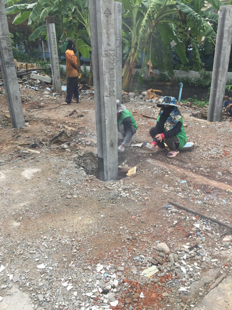 ตอกเข็มเสร็จสิ้น